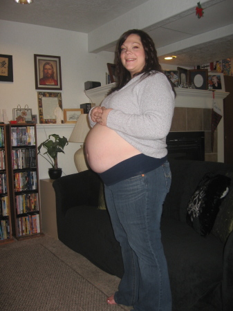 8 1/2 months prego!