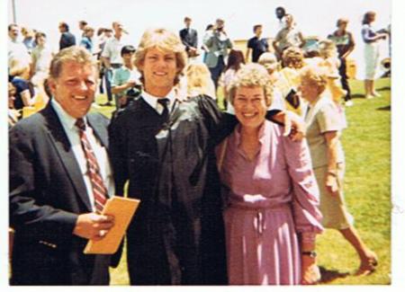 scott and parents grad. 84