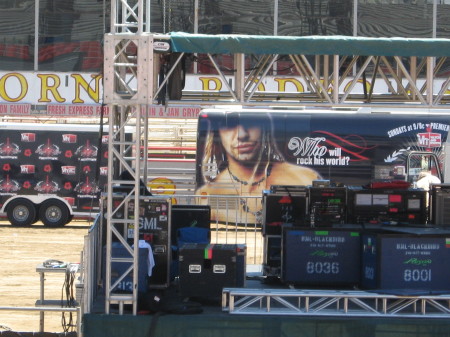 Bret Michaels tour bus...