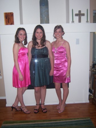 Emma, Amy & Brittany - Prom 2008