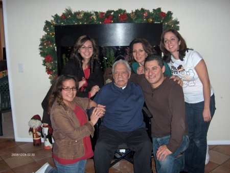 x-mas photo with grandpa