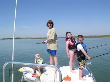 Cheryl & Kids Fishing