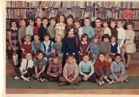 Miss Manz' 4th Grade class 1967
