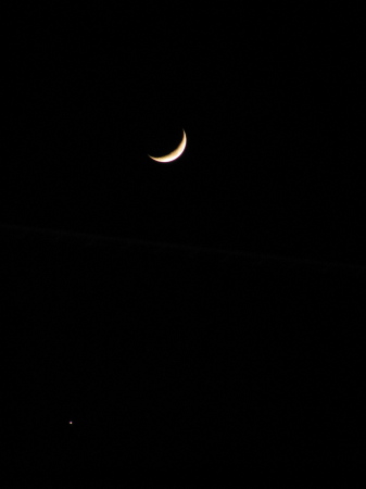 12/31/08 - THE MOON AND VENUS