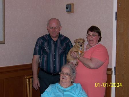 Carol ,Sid , My mom and our dog vida