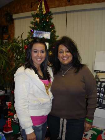 Ashli and I Christmas 2008