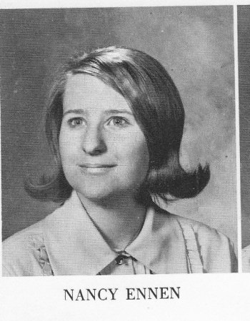 nancy senior picture