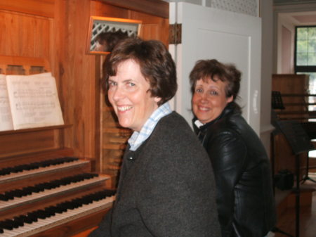 Cheryl Muller and Jodi Higgins at the Keyboard