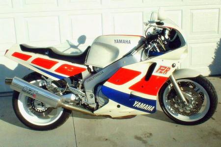 Yamaha FZR1000