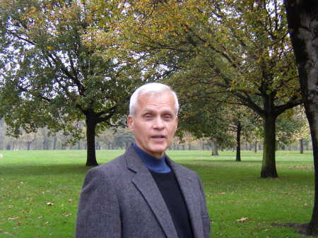 Carl at Hyde Park - London for Theater Seasons