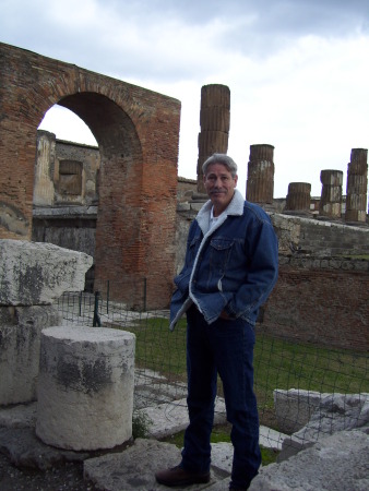 Bill at Pompeii