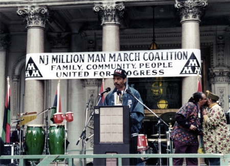 Algie speaks at the Million Man March