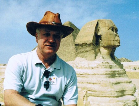 Buzz, Great Pyramid & Sphinx