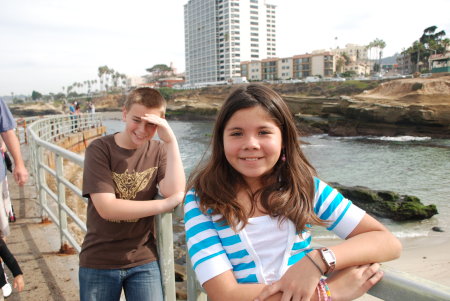 Jonathan and Alondra at the Childrens Pool