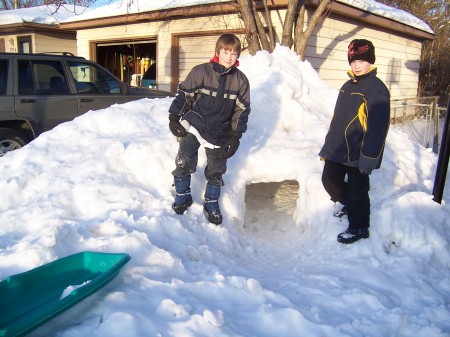 Snow Fort digging