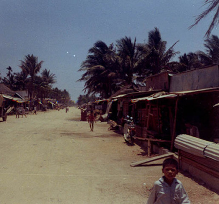 Main road through Duc Pho