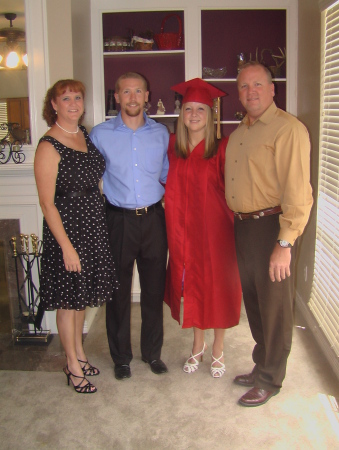 The family on Kristyn's graduation day