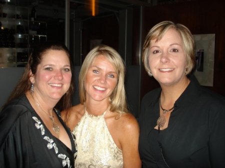 Rebecca, Anita and Me in Vegas 05/09