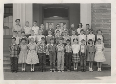 Mrs. LaRue 4th Grade Class Apr 1956