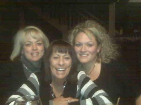 Stacy, Holli, Mom