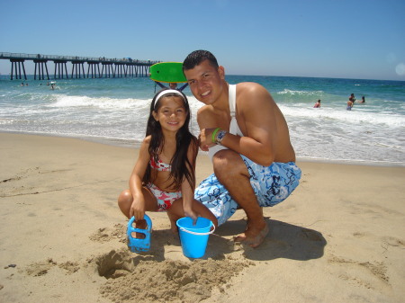 Daddy & Kylie at the Beach!!
