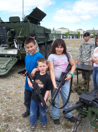 Carlos, Dulce and Mikey