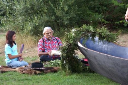 Joe Kalama blessing/awakening canoe