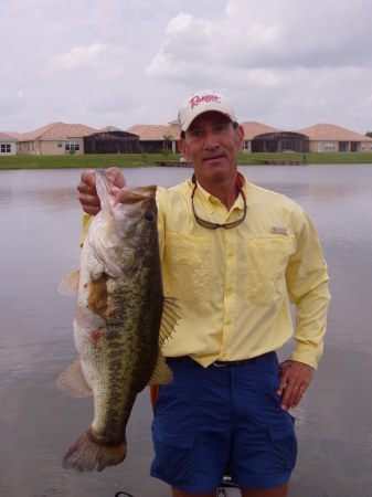 LAKE BELLALAGO RECORD LARGEMOUTH BASS