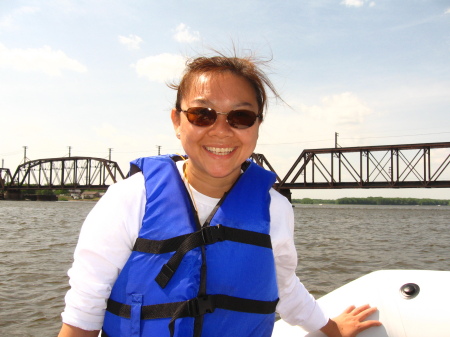 Boating on Mississippi (in Illinois)