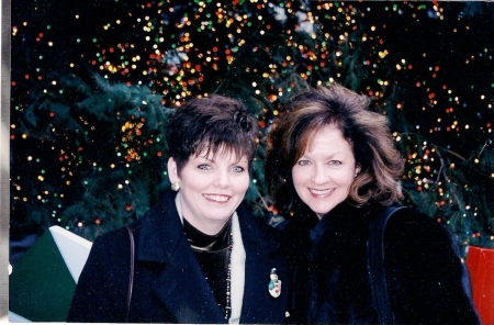 Sisters in Chicago during Christmas