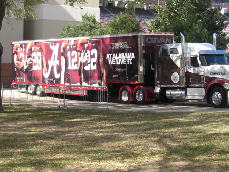 Alabama team truck