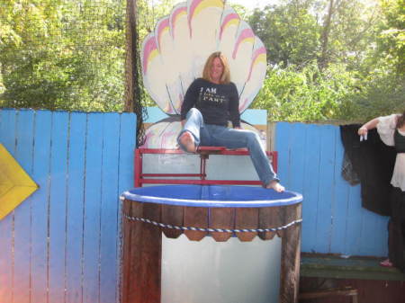 Bonnie about to get dunked at Ohio RenFest