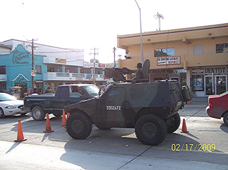 Mexican Army at Boarder Stopping Drugs.