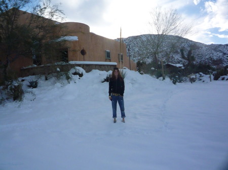 Snow at our happy house...Joshua Tree Dec. '08