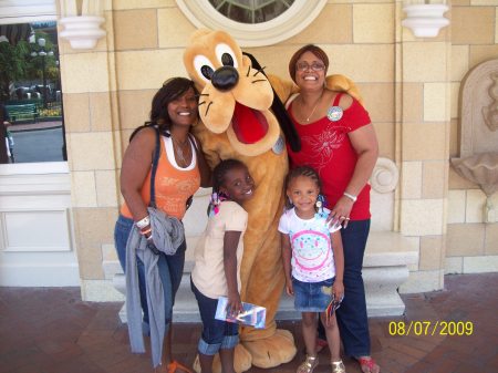 2009 - Disneyland