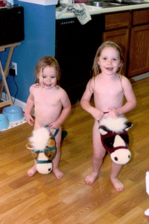 Peyton & Piper ride bareback