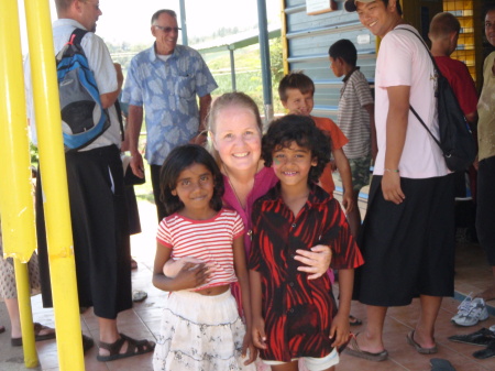2 Indo-Fijian young girls and me at Koriopita