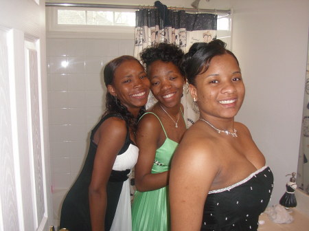 My daughters' going to the prom 2008!