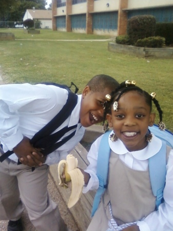 curtiss & aaliyah first day of school!!