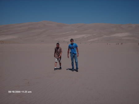 gaige and will at great sand dunes