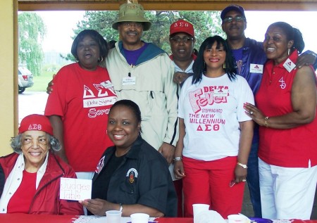 Picnic-ing with Detroit Alumnae  Sorors