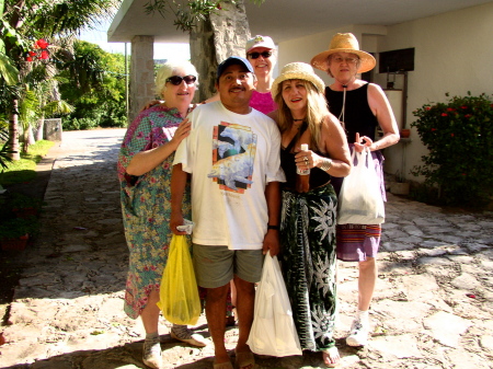 Painting group at Casa Zorro - Akumal Mexico