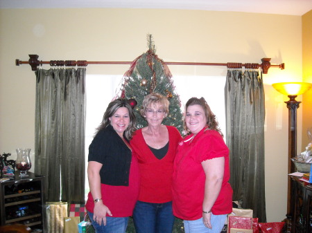 Jamie, Jenifer and myself on Christmas 2008
