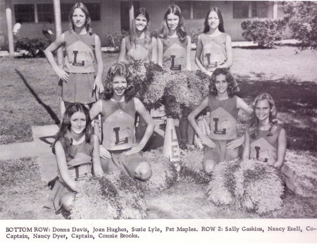 Robert E Lee Cheerleaders 1975