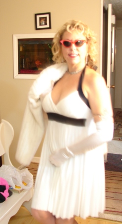 Marilyn Monroe Halloween 09