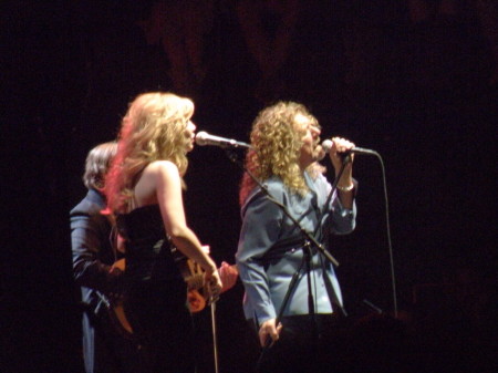 Alison Krause and Robert Plant