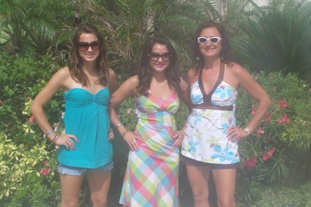 All 3 girls, Cancun, 2009