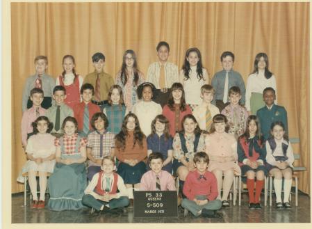P.S. 33Q. 1971 / 5th Grade room 509