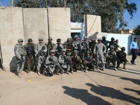 Joint US/Iraqi Patrol, I'm short guy front