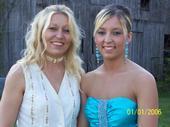 anna and mom-prom